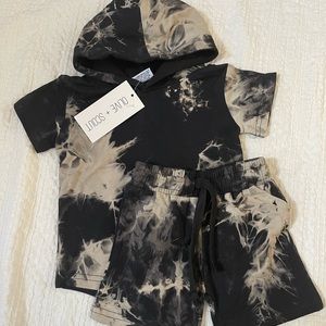 NWT Olive & Scout tie dye set